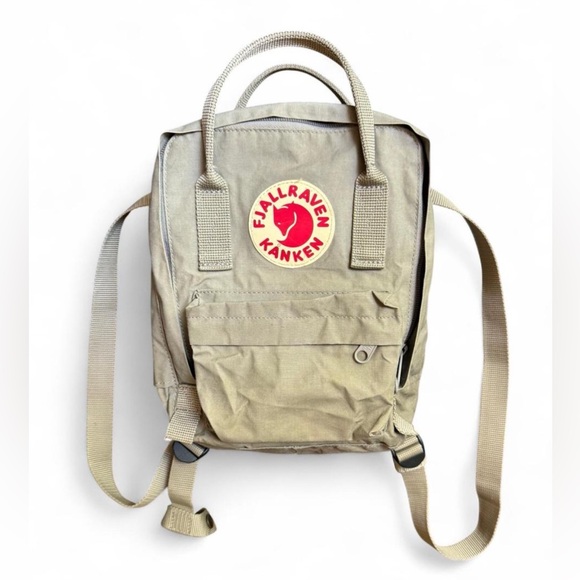 Fjällräven Kanken mini Classic backpack in light gray. Very good used condition - Picture 1 of 7